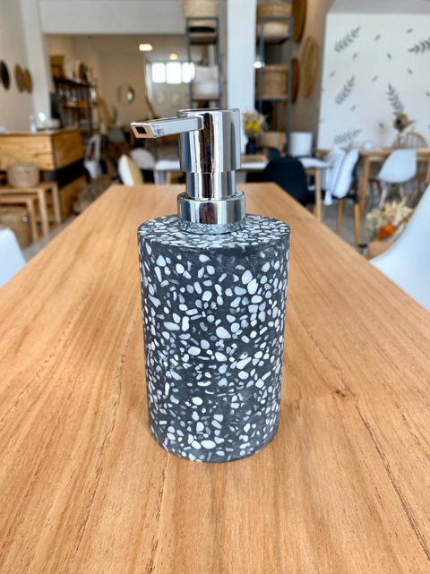 DISPENSER TERRAZO CILINDRO GRIS OSCURO