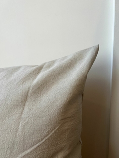 ALMOHADON TUSOR GRIS PERLA 50X70 - DecoHome