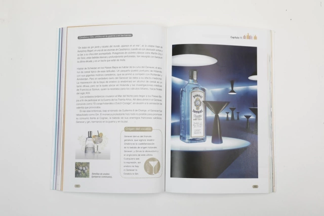 Hasta el agua de los floreros - Editorial Albatros