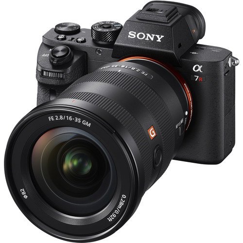 Sony E-mount / FE 16-35mm F2.8 GM na internet
