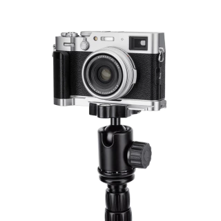 Hand Grip para FujiFilm X100VI - JJC HG-X100VI Silver (Base ARCA Swiss)