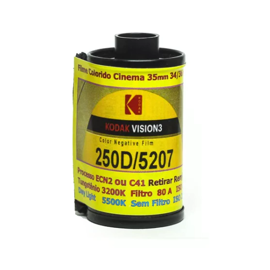 Kodak Vision3 250D / 5207 - Filme Cinema 35mm / Colorido / 36p / Iso 250 (REBOBINADO)