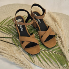 SANDALIA CRUZ (21.VENE.26) - tienda online