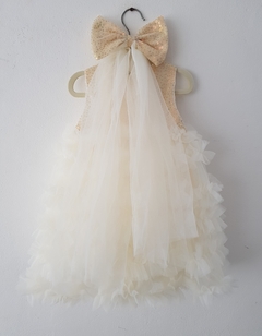 Love gold dress en internet