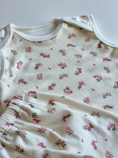 Set chaleco+legging *LIBERTY NATURAL* en internet