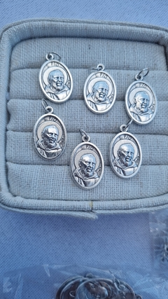 MEDALHA ITALIANA PADRE PIO na internet