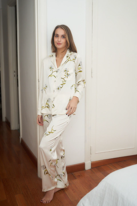 PIJAMA VICTORIA SATEN PARIS ESTAMPADO TULIPANES - comprar online