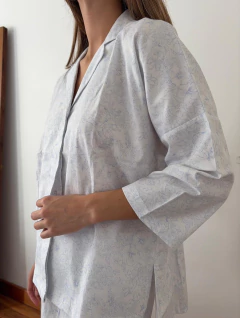 Imagen de Pijama Roma flores celeste "EDICION LIMITADA"
