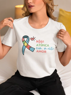 Camiseta Básica Branca Mãe Atipica - Mãe Atípica com muito amor - comprar online