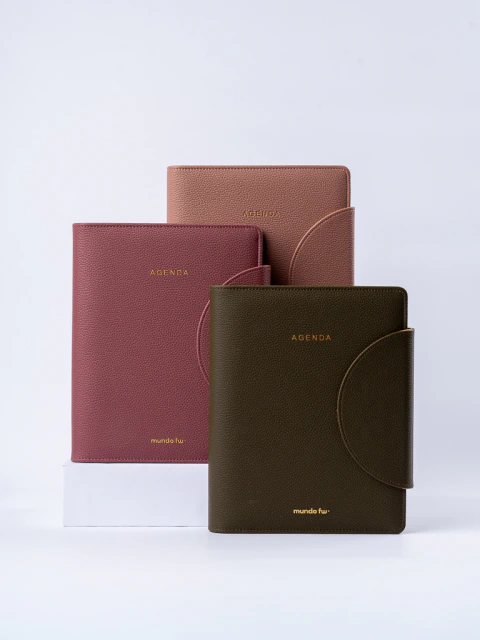 AGENDAS FW DIARIA. 15X21 CON BROCHE TIMELESS CLASICA 2027 - DSC09071