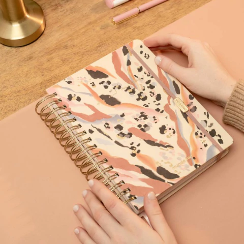 Agenda 16x22 cm Diaria Belle Animal Print - FW - comprar online