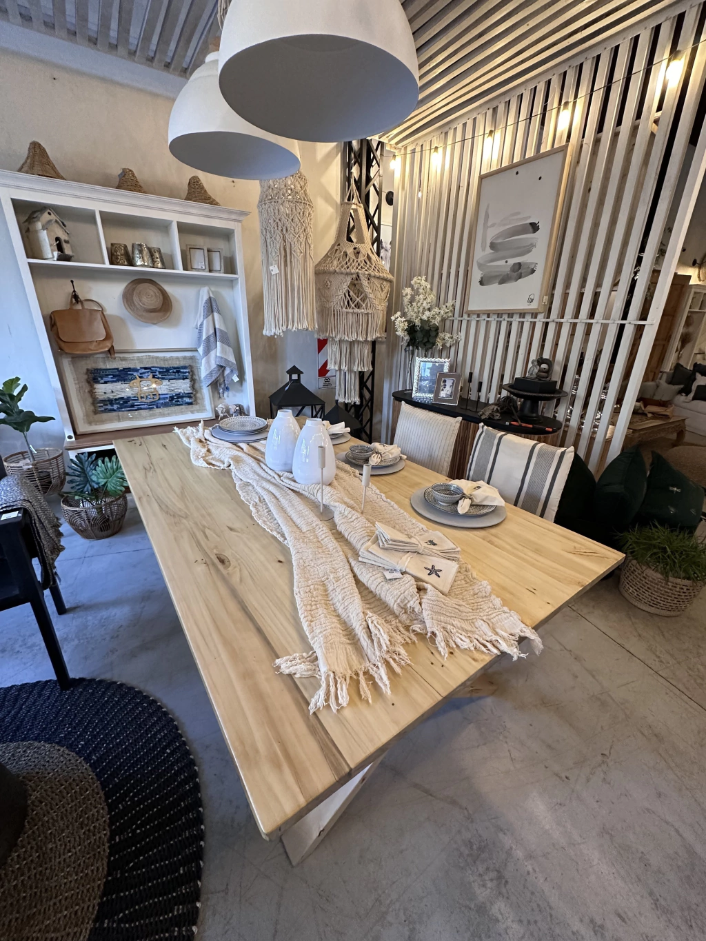 MESA X PIE EN MADERA EN ALAMO 2"
