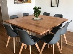 MESA DRON CUADRADA PIE EN MADERA EN PARAISO 2"