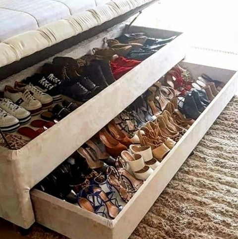 ENVIO GRATIS- BAULERA/BOTINERA PIE DE CAMA DOBLE CAPITONE PANA - comprar online