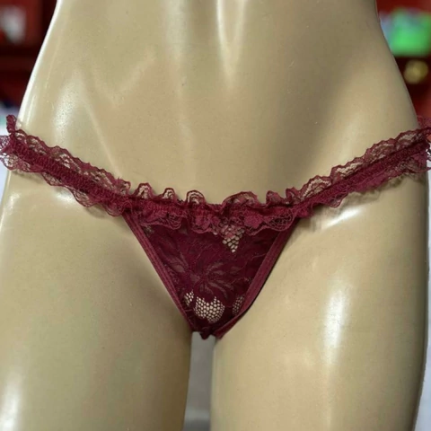 CALCINHA RENDA COM BABADO MARSALA - comprar online