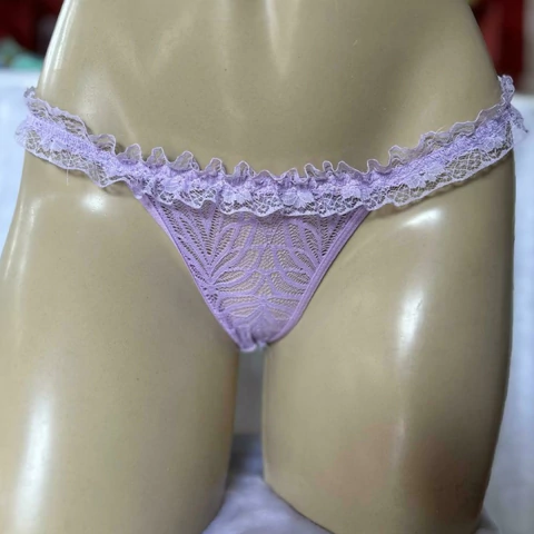 CALCINHA RENDA COM BABADO LILAS - comprar online