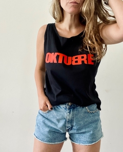 Musculosa OKTUBRE ROJO