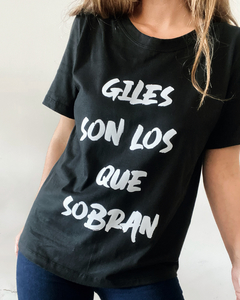 Remera GILES SON LOS QUE SOBRAN - comprar online