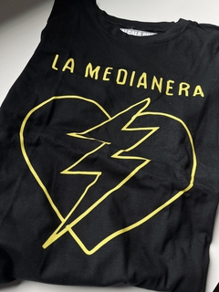 Remera LA MEDIANERA TORMENTON