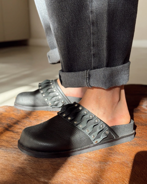 RUNA NEGRO CUERO - comprar online