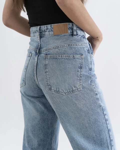 Jean Wideleg Fin