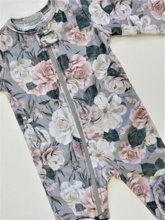 Pijama plush Rosas Románticas en internet