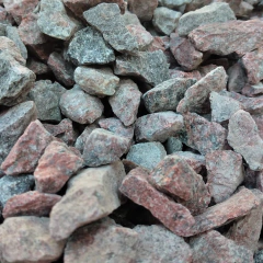 Imagen de Piedra granza Granito Rojo Sierra chica bolsa por 25 kg