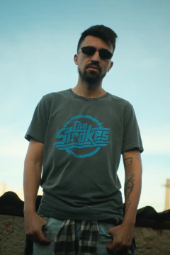 Camiseta Strokes Classic Logo