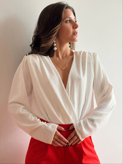 Blusa Bridgerton en internet
