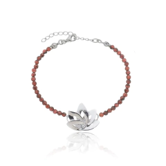 Pulseira de granadas naturais e flor de lótus em prata com banho de ouro ou ródio - comprar online