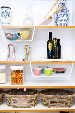 ESTANTE COLGANTE “ESTHER” METALICO "L" - Marian Todo Organizado