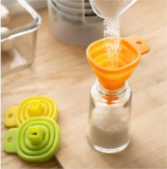 EMBUDO PLEGABLE DE SILICONA “BUDDY” GRANDE - comprar online