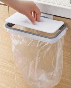 BASURERO COLGANTE PARA PUERTA E INTERIOR DE ALACENA en internet