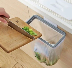 BASURERO COLGANTE PARA PUERTA E INTERIOR DE ALACENA - tienda online