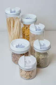 FRASCO "TREVI" REDONDO "XS" CON TAPA HERMETICO DE ACRILICO - Marian Todo Organizado