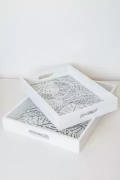 BANDEJA "KIRBY" DE MADERA BLANCA CON HOJAS CALADAS "M" en internet