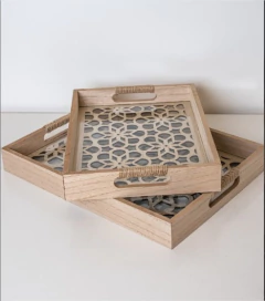 BANDEJA "RUFKY" MANDALA DE MADERA NATURAL "S" CON BASE DE VIDRIO - Marian Todo Organizado