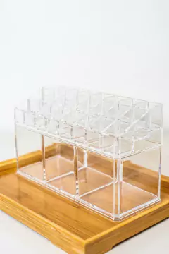 CAJA ORGANIZADORA "DELOS PLUS" CON DIVISIONES PARA LABIALES Y MAQUILLAJES en internet