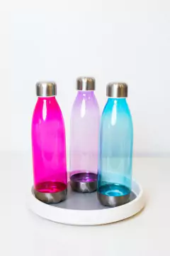 BOTELLA DE PLASTICO CON TAPA Y BASE DE ACERO - comprar online