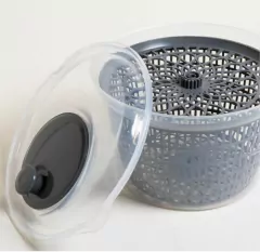 ESCURRIDOR DE VERDURAS PREMIUM TRANSPARENTE TAPA GRIS en internet