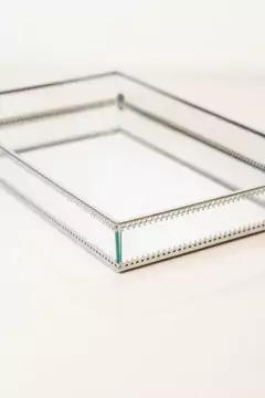 BANDEJA ESPEJADA "YAGUI" RECTANGULAR PLATEADA "XL" - Marian Todo Organizado