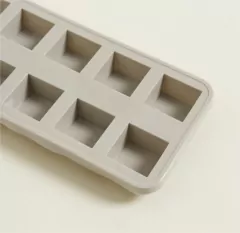 HIELERA DE SILICONA "CELINE" VISON CLARO - tienda online