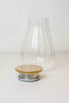 JARRA DE VIDRIO "PERLA" CON TAPA DORADA - tienda online