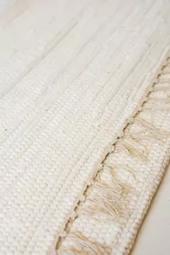 ALFOMBRA "ZAHARA" DE ALGODON CON FLECOS CRUDO - tienda online