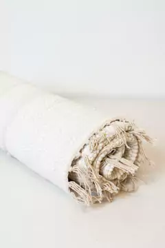 ALFOMBRA "ZAHARA" DE ALGODON CON FLECOS CRUDO - comprar online
