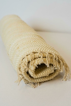 ALFOMBRA "ZAHARA" DE ALGODON CON FLECOS CREMA