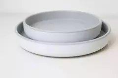 Imagen de BANDEJA GIRATORIA "KOKO" BLANCA "S" BASE COLOR