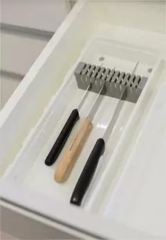 ORGANIZADOR "KUMI" CON CUCHILLERO ANCHO