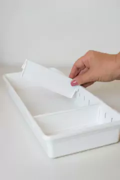 ORGANIZADOR ENCASTRABLE "KUMI" CON DIVISIONES REMOVIBLES "L"