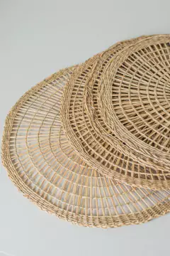 INDIVIDUAL / CENTRO DE MESA "YUPI" REDONDO DE FIBRAS NATURALES